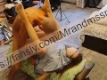 эта сучка любит в разных позах