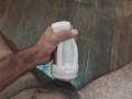 Gozando muito nos meus pés com uma buceta artificial de silicone