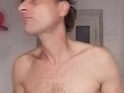 Faccio la doccia conto rap(Fabri Fibra)e parlo con voi