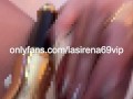 LaSirena69 Loves Aggresive Pussy Rubbing