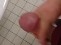 Auf der Arbeit heimlich und schnell masturbiert