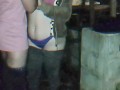 MILF cordobesa puta me chupa la verga en la calle y nos pilla la policia. PORNO CORDOBES AMATEUR