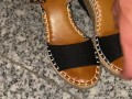 Dopo una lunga serata si toglie i sandali e vuole che gli sborro tutti per il giorno dopo 👡🤤