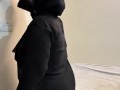 Hot Arabian Muslim Maid Cleaning My Room & She Try To Seduce me By Show Her Huge Fat Ass & Pussy!