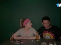 Chica rockera  follada MUY DURO en una DOBLE PENETRACION a la Salida del BAR