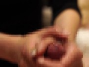 【手コキ】ローションとちゅばでシコシコおちんちんまっさーじ