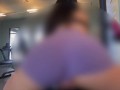 Big booty college girl makes herself cum all over the smith machine at a public gym