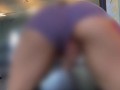 Big booty college girl makes herself cum all over the smith machine at a public gym