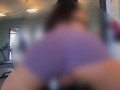 Big booty college girl makes herself cum all over the smith machine at a public gym