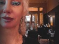 Déjeuner à Dinant ☀️🥂  Une belle femme blonde, un restaurant en bord de Meuse. Un regard, un sourir