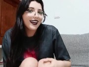 Emo / goth Girl gibt dominante wichsanleitung und erniedrigt dich