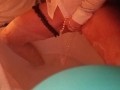 Piscio dentro la vasca da bagno