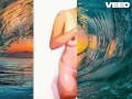 BEAUTIFUL HAWAII FEMALE SHOWERS IN WATER