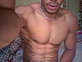 Chico latino joven y musculoso caliente se  masturbar