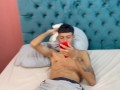 Mi celosa hermanastra me da su rico coño mientras hablo con mi novia.