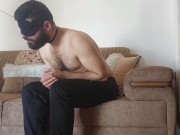 مستريس عربية وخادمها الذليل