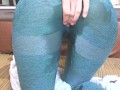 Piss Explosion. Brunette Floods Her Tight Green Leggings With a Wild Golden Shower