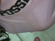 Empleada se come la verga del patrón a cambio de un aumento mientras su esposa no esta