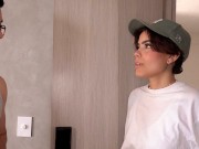 Delivery girls who suck your dick are rated 5 stars for good service - Lian Grey & Jery Lee