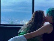 UN DEDITO EN EL CULO! Que rico el morbo, la volveré adicta a mis dedos