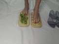 I trample fruits with my feet. Lick my feet
