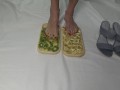 I trample fruits with my feet. Lick my feet