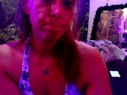 pre-game smoke before live free clapper show