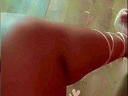 Je veux briller de la tête aux pieds. 💅👣 Et toi, tu vas payer en silence.