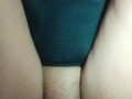 Me llenan la vagina de leche mientras me graban para enviarle el vídeo a mi marido