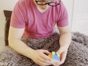 Mój przyrodni brat nauczył mnie układać kostkę rubika, a później go wyruchałam - POLSKIE