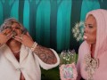 Mrs Claus & the Easter Bunny play Chubby Bunny, pt 1 - Sam Mack & Ryan Keely - SFW