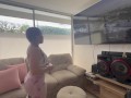 Una Culona Queriendo Aprender a Jugar Videojuegos, hasta obtener una descarga de leche en su Culo KI