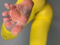 ⭐️ PAWG Plugged Twerkin' & Peeing in Yellow Yoga Pants ⭐️