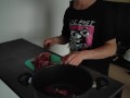 Грибной суп с салатом и говядиной