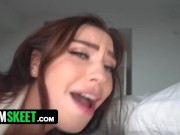 😈 Vivian Taylor Demands A Full Load Of Cum On Her Face