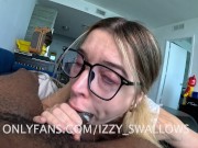 College student lets study buddy cum on her face