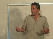 Chelsea Zinn si fa sfondare il culo in un triangolo con anal