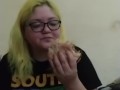 Amputee eats burger