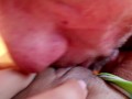 Lamiendo y chupando coño y clitoris de mi novia