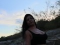 Cachonda y con Ganas de Follar en un Rio