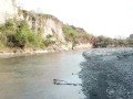 Cachonda y con Ganas de Follar en un Rio