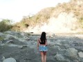 Cachonda y con Ganas de Follar en un Rio