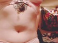 Curvy murrsuiter does a strip tease