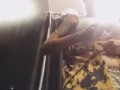 tutto reale! nel camerino del negozio
