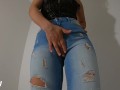  beautiful round ass woman shows herself in tight jeans (sexy cameltoe) OMG