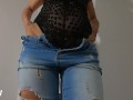  beautiful round ass woman shows herself in tight jeans (sexy cameltoe) OMG