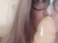 di schizzarmi in faccia, voglio fartelo diventare durissimo