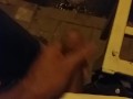 Punheta em local publico, na rua !!!  Deliciosa !!!