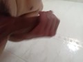 Latino Sexy  De Verga Grande Se masturba en la Ducha