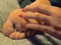 AMATEUR TICKLING MASSAGE ! LONG NAILS MILF TICKLING  SOLES